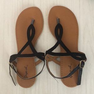 Qupid sandals